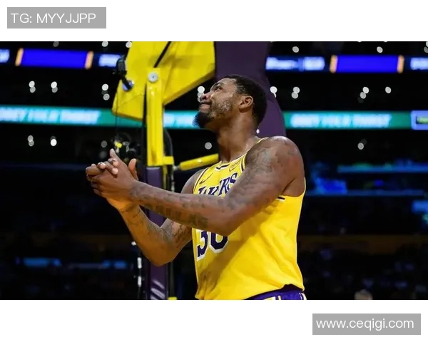 东部鱼腩急需补强火力,勇士神经刀成目标,湖人旧将后卫亦进入考量名单 东部鱼腩急需补强火力,勇士神经刀成目标,湖人旧将后卫亦进入考量名单