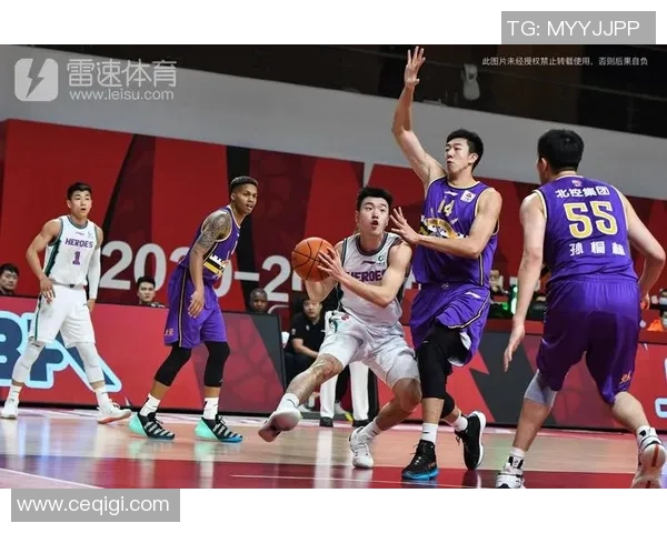 CBA山东队对决:激情燃烧的赛场上演胜利时刻